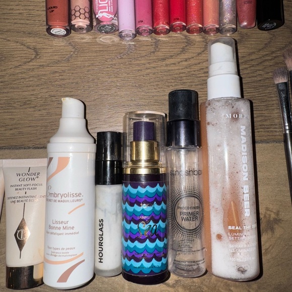 Assorted Makeup Collection - Picture 3 of 10